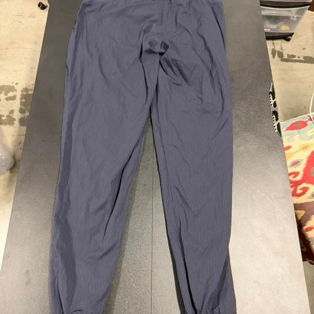 Lululemon Women's Navy and Blue Trousers
